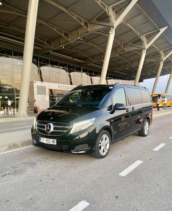 Hotel Diamond Prishtina Пристина Екстериор снимка Mercedes-Benz V-Class