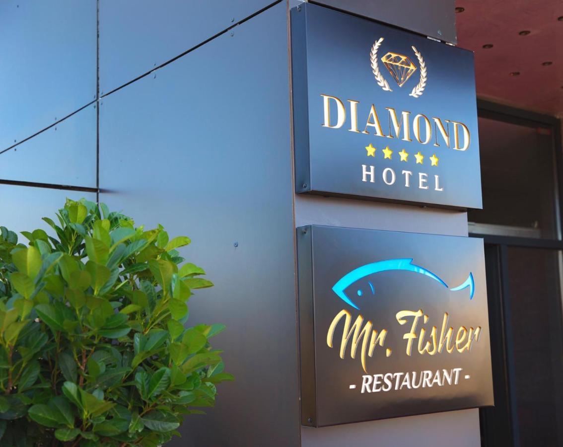 Hotel Diamond Prishtina Пристина Екстериор снимка Diamond Hotel