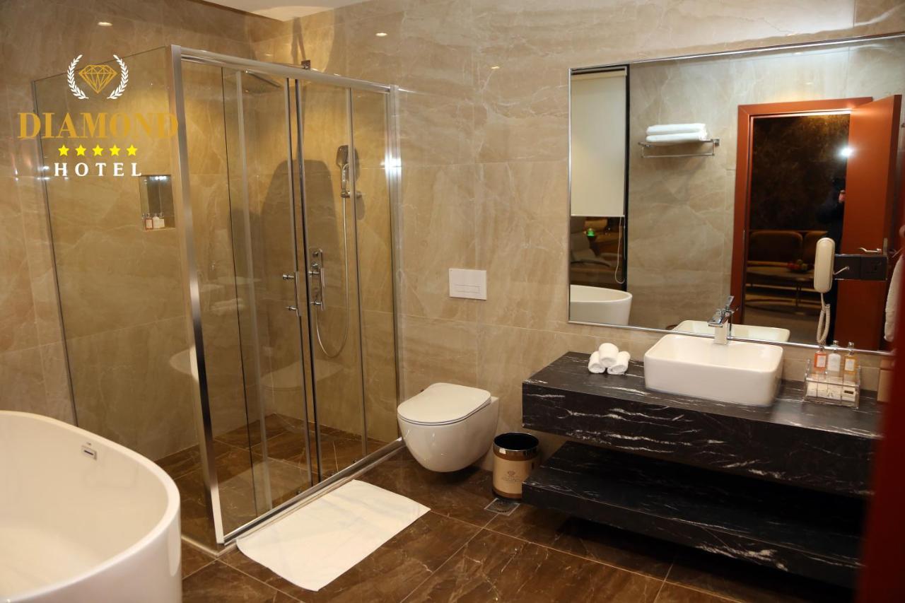 Hotel Diamond Prishtina Пристина Екстериор снимка Bathroom