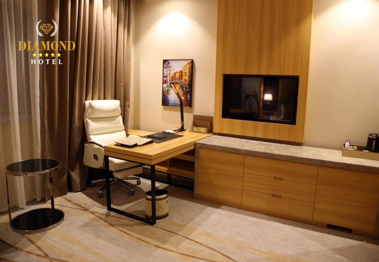 Hotel Diamond Prishtina Пристина Екстериор снимка Diamond Hotel